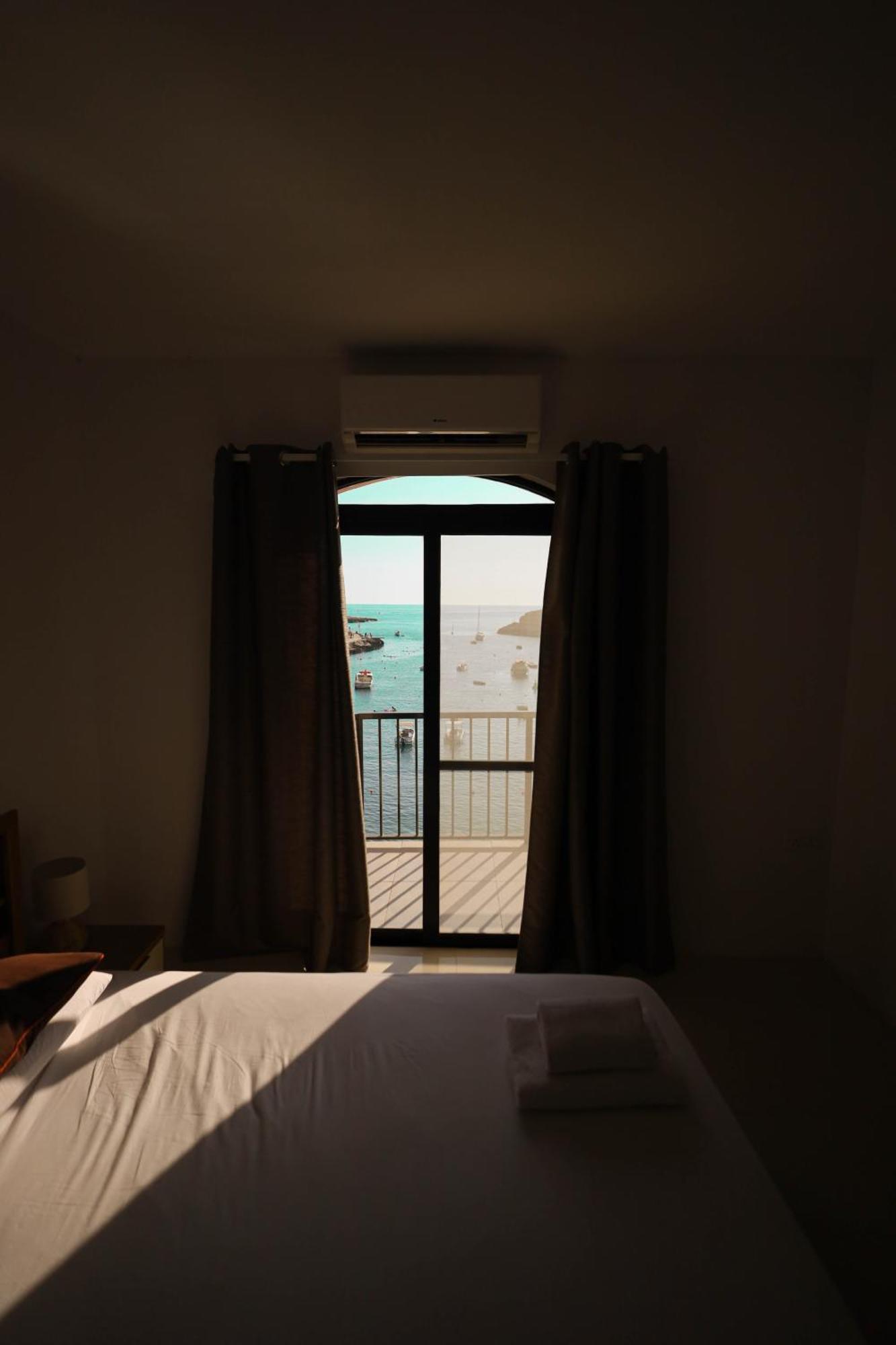Seafront Duplex Penthouse With Terrace Overlooking Xlendi Bay Ngoại thất bức ảnh