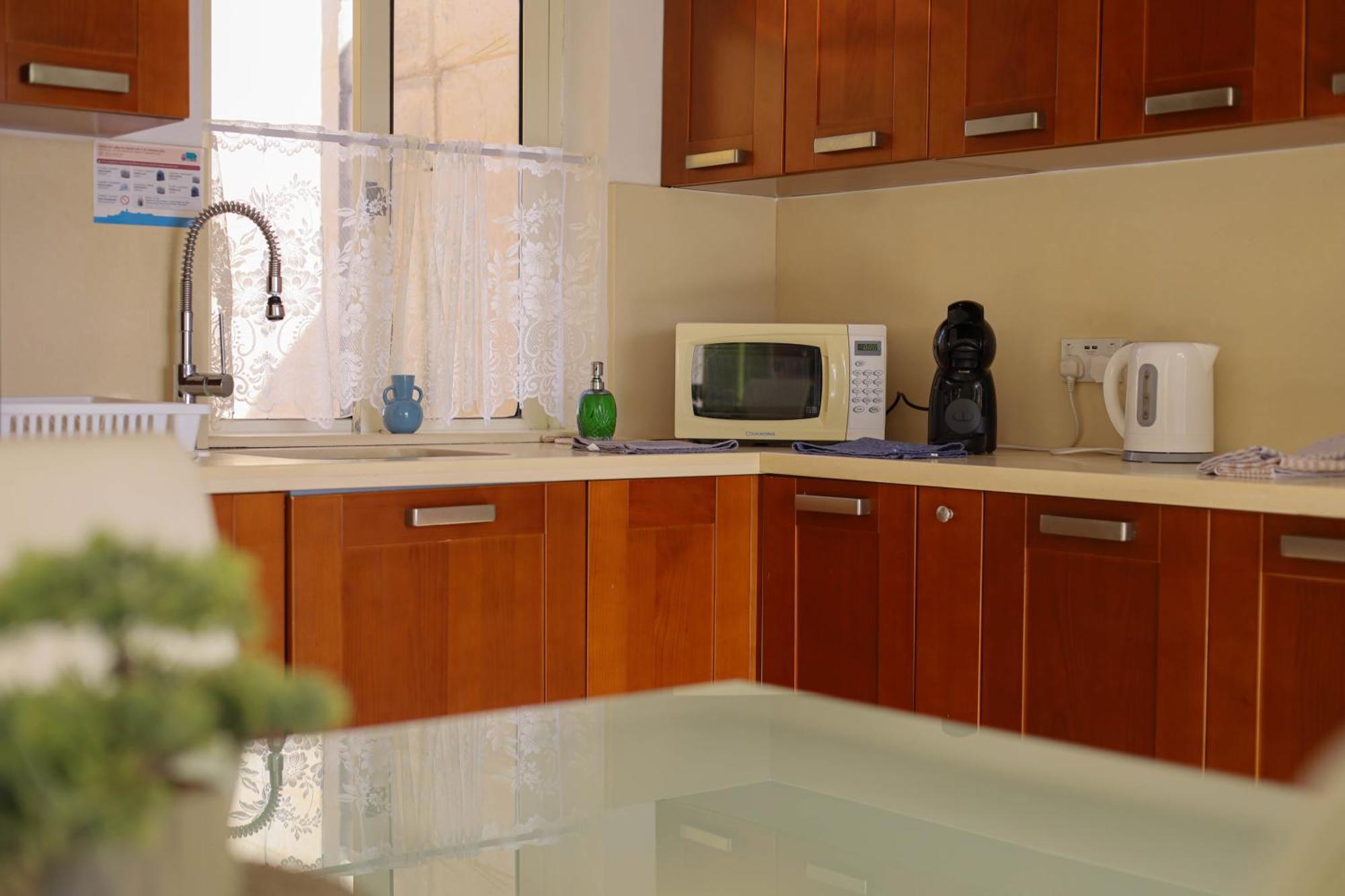 Seafront Duplex Penthouse With Terrace Overlooking Xlendi Bay Ngoại thất bức ảnh
